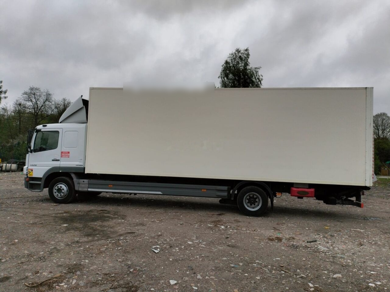 Mercedes-Benz ATEGO 1329 - Caminhão isotérmico: foto 5 Mercedes-Benz ATEGO 1329 - Caminhão isotérmico: foto 5