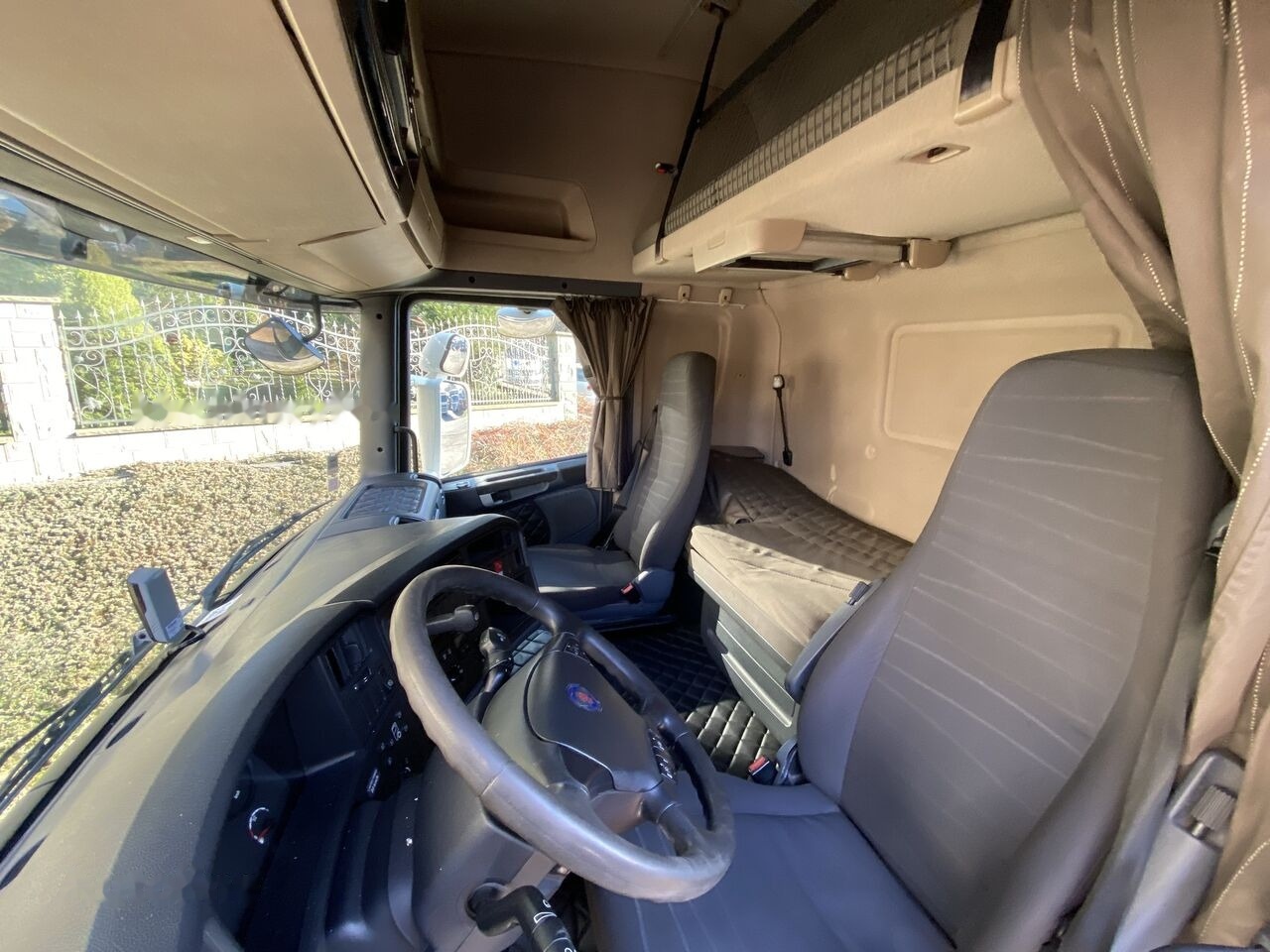 Fotografia de interior 1: Locação de Scania R500 Scania R500