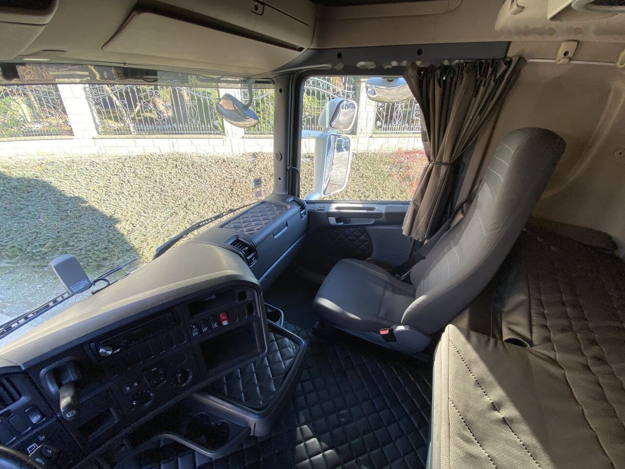 Locação de Scania R500 Scania R500: foto 9