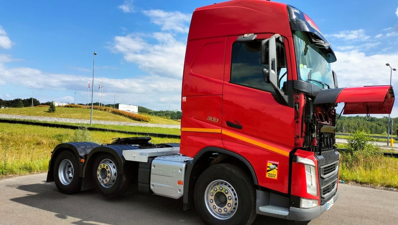 Locação de Volvo FH 500 Volvo FH 500: foto 14