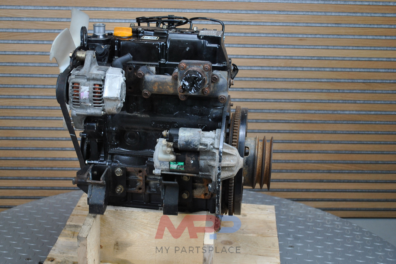 ISUZU 3CA1 - Motor de Máquina agrícola: foto 5 ISUZU 3CA1 - Motor de Máquina agrícola: foto 5
