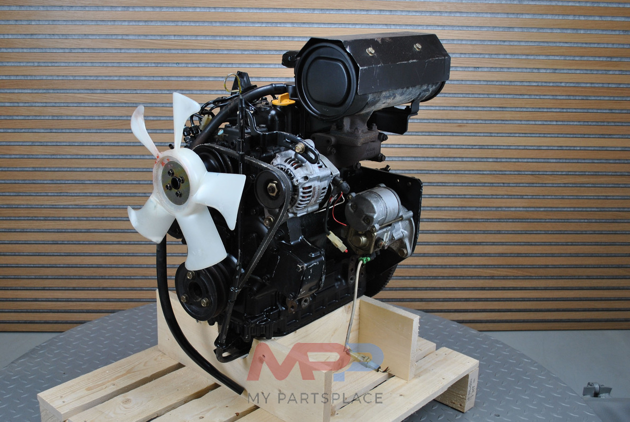 ISUZU 3CC1 - Motor de Trator: foto 2 ISUZU 3CC1 - Motor de Trator: foto 2
