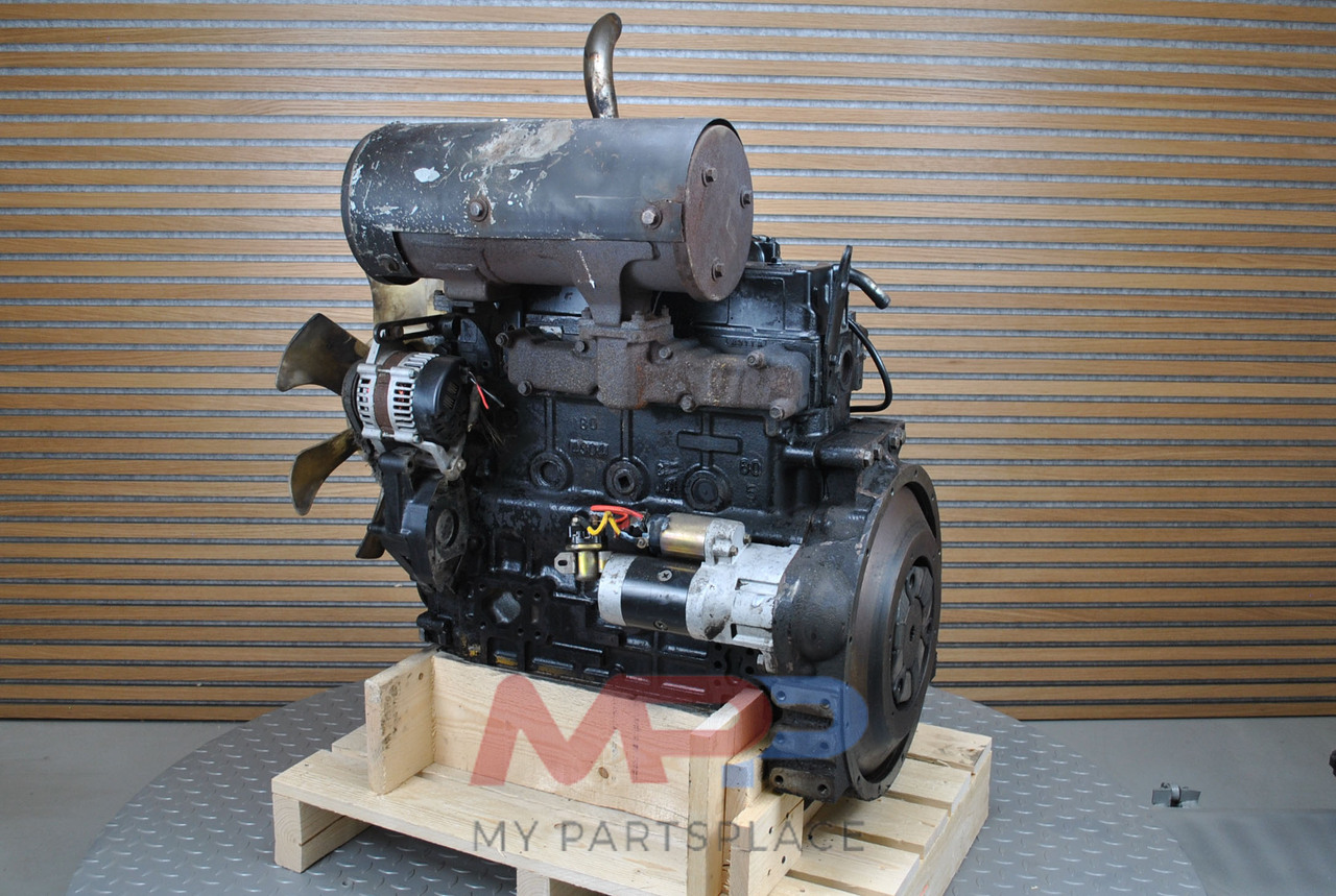 Yanmar 4TNE94L - Motor e peças de Escavadeira: foto 5 Yanmar 4TNE94L - Motor e peças de Escavadeira: foto 5