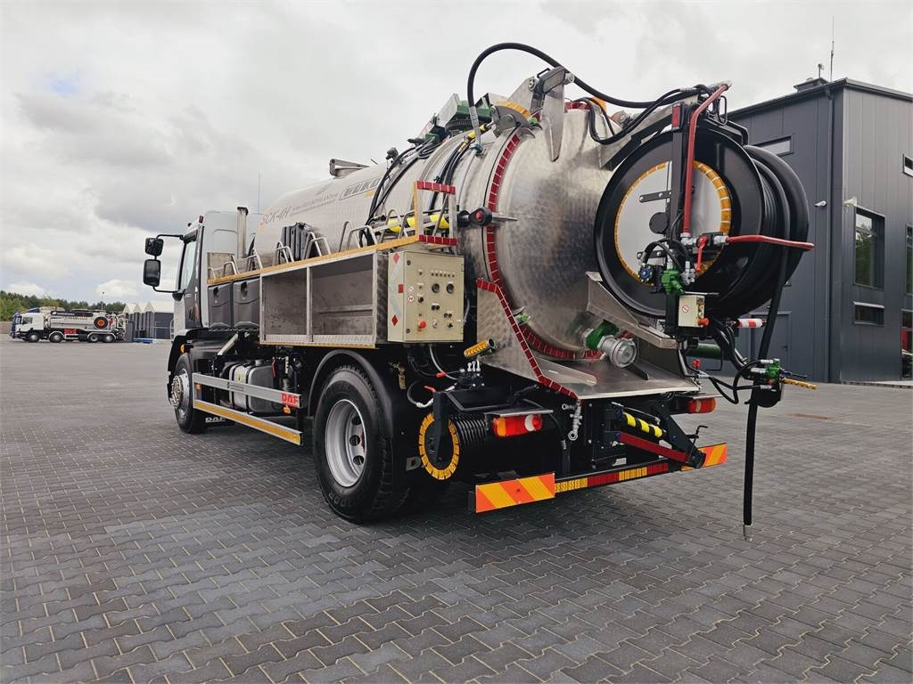 DAF WUKO SCK-4HW for collecting waste liquid separator - Caminhão limpa fossa: foto 5 DAF WUKO SCK-4HW for collecting waste liquid separator - Caminhão limpa fossa: foto 5
