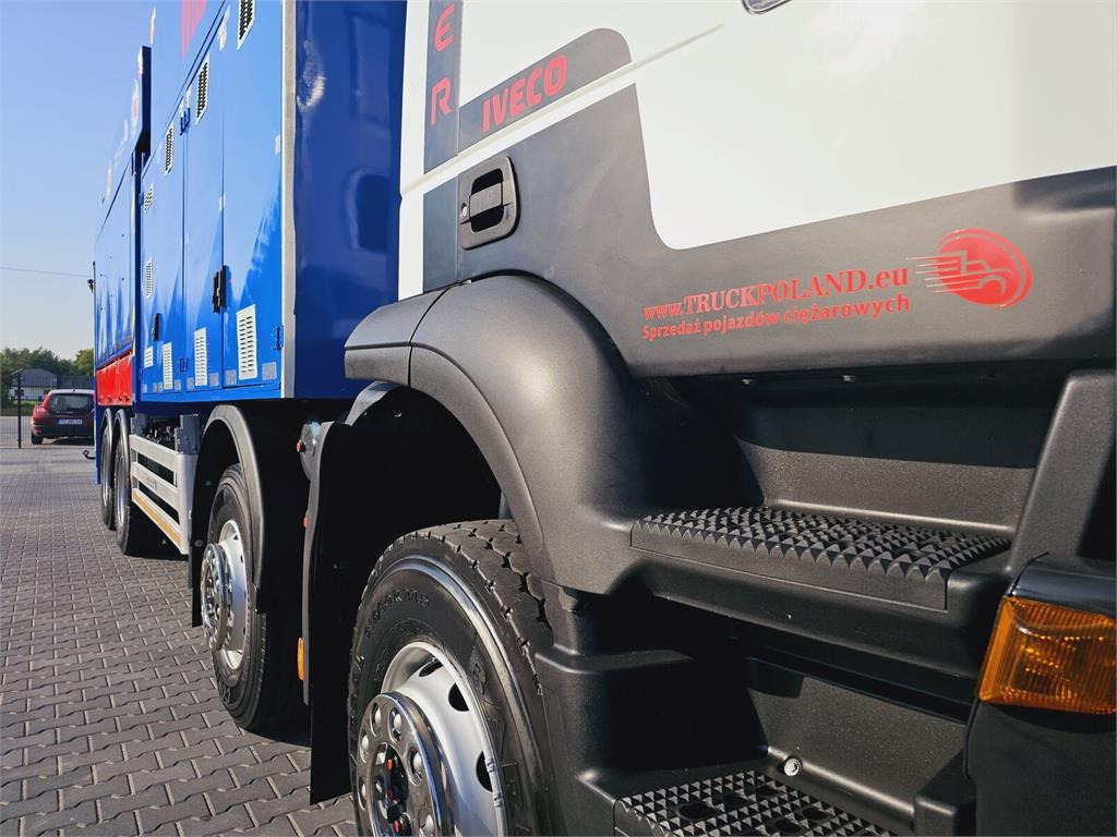 Caminhão limpa fossa Iveco Saugbagger vacuum cleaner excavator sucking loos: foto 8