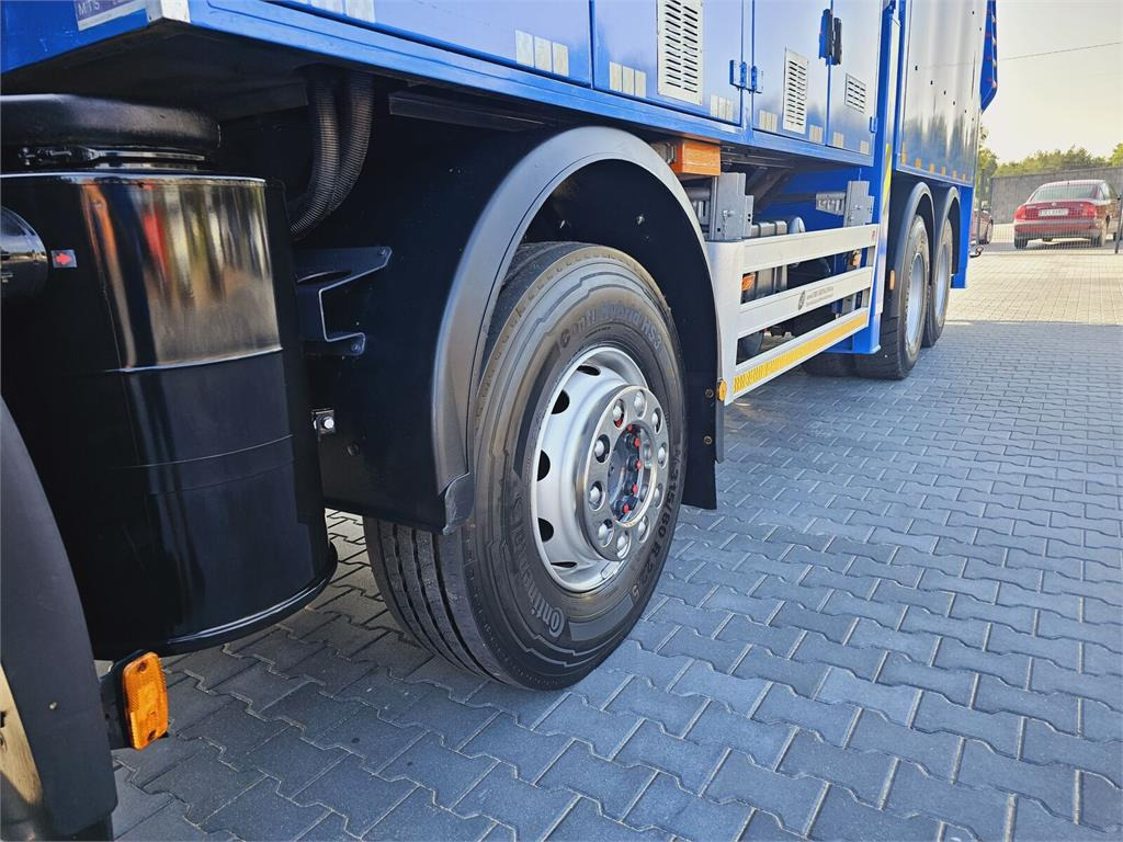 Caminhão limpa fossa Iveco Saugbagger vacuum cleaner excavator sucking loos: foto 10