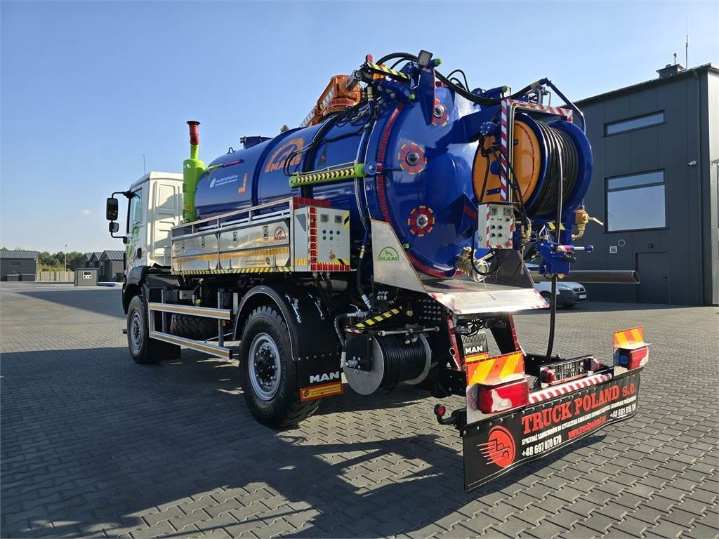 MAN TGM 4x4 GAMON PW8 for collecting liquid waste sepa - Caminhão limpa fossa: foto 5 MAN TGM 4x4 GAMON PW8 for collecting liquid waste sepa - Caminhão limpa fossa: foto 5