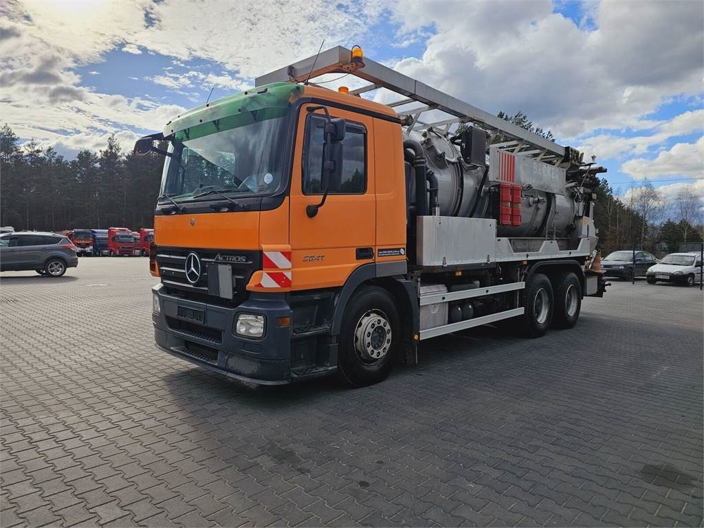 Mercedes-Benz WUKO KROLL COMBI FOR SEWER CLEANING - Caminhão limpa fossa: foto 4 Mercedes-Benz WUKO KROLL COMBI FOR SEWER CLEANING - Caminhão limpa fossa: foto 4