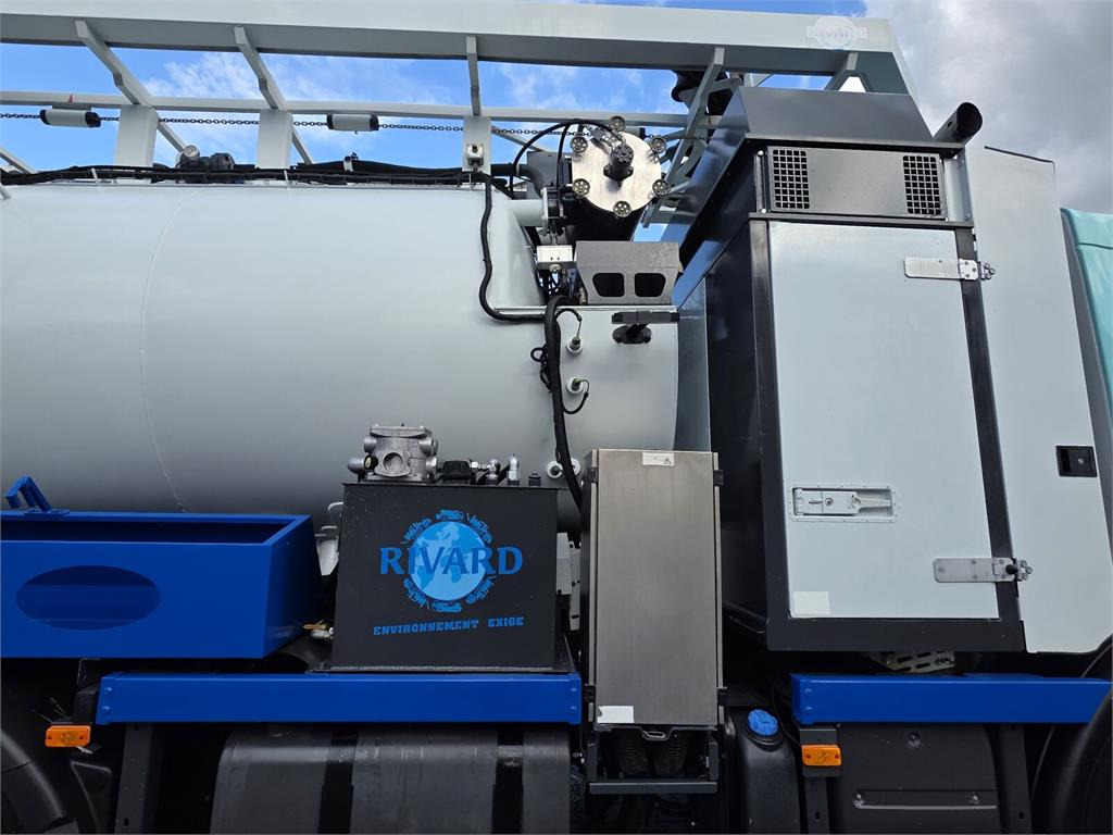 Caminhão limpa fossa Renault 6x4 WUKO RIVARD RECYTLING for collecting liquid wa: foto 21