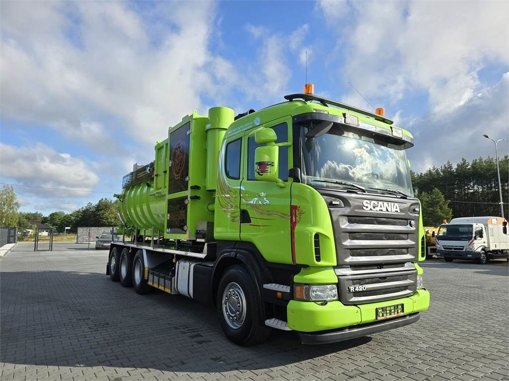 Scania Disab Centurion P210/9 Suction-blowing vacuum load - Escavadeira: foto 2 Scania Disab Centurion P210/9 Suction-blowing vacuum load - Escavadeira: foto 2