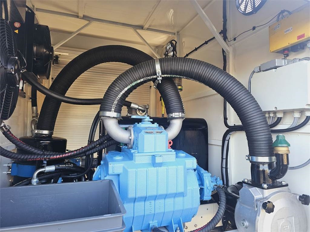 Veículo municipal/ Especial Renault GAMA KANRO KOMBI 5000 WUKO FOR CHANNEL CLEANING: foto 12