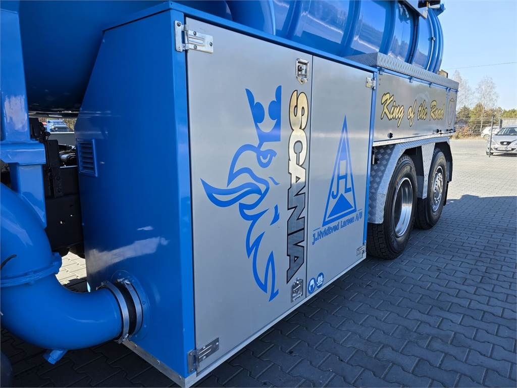 Veículo municipal/ Especial Scania Larsen FlexVac 311 Vacuum suction loader: foto 14 Veículo municipal/ Especial Scania Larsen FlexVac 311 Vacuum suction loader: foto 14
