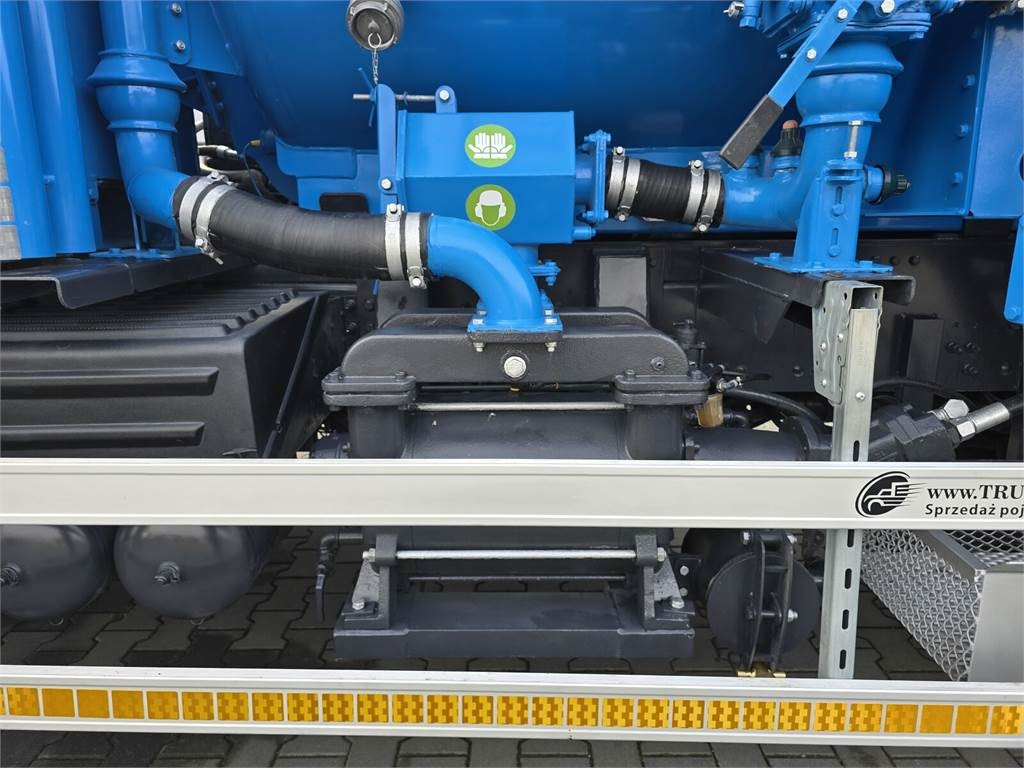 Caminhão limpa fossa Volvo JOSKIN WUKO FOR CLEANING CHANNELS COMBI: foto 13