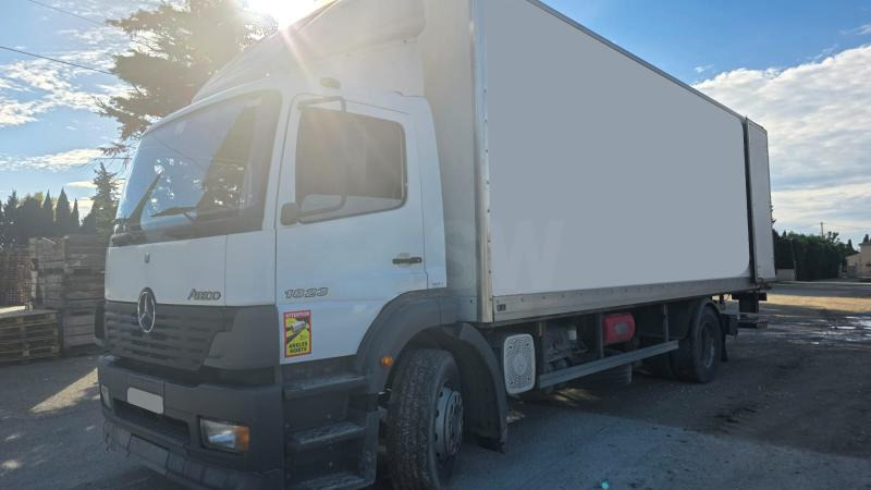 Mercedes Atego 1823 - Caminhão frigorífico: foto 5 Mercedes Atego 1823 - Caminhão frigorífico: foto 5