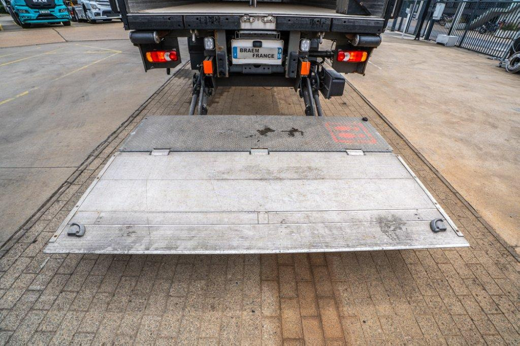 Caminhão frigorífico Renault D WIDE 380 DXI D WIDE 380 DXI: foto 23 Caminhão frigorífico Renault D WIDE 380 DXI D WIDE 380 DXI: foto 23