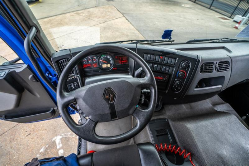 Caminhão frigorífico Renault D WIDE 380 DXI D WIDE 380 DXI: foto 12 Caminhão frigorífico Renault D WIDE 380 DXI D WIDE 380 DXI: foto 12