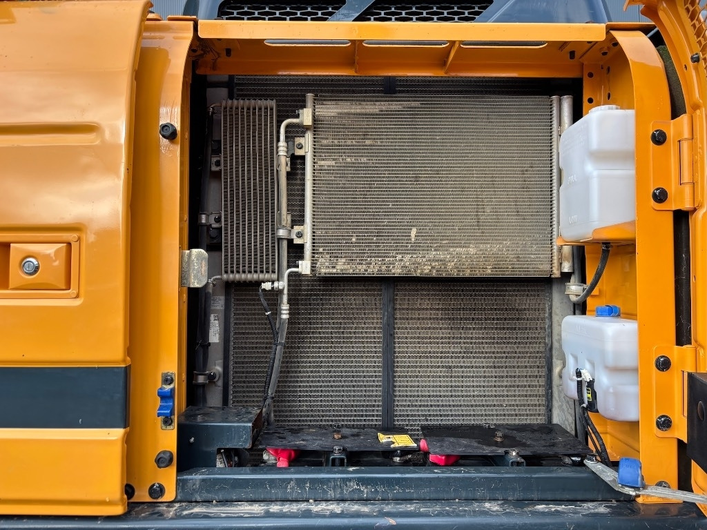 Escavadora de rastos Hyundai HX 220 L - HX 220 - HX220L: foto 28