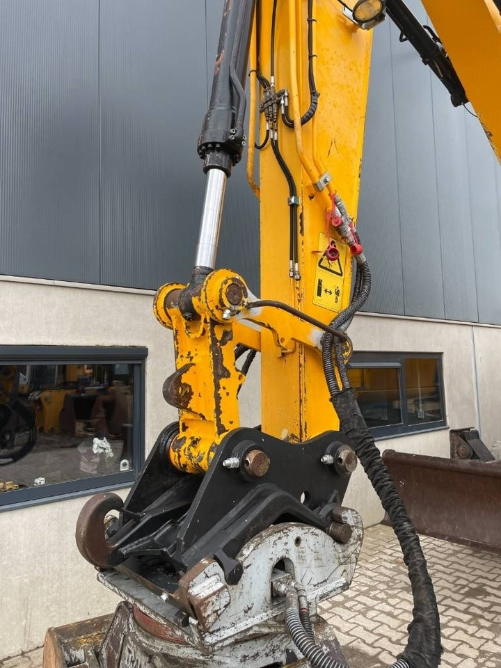 JCB JS 20 MH -- JCB JS20MH -- outriggers and blade - Manipulador de material: foto 5 JCB JS 20 MH -- JCB JS20MH -- outriggers and blade - Manipulador de material: foto 5