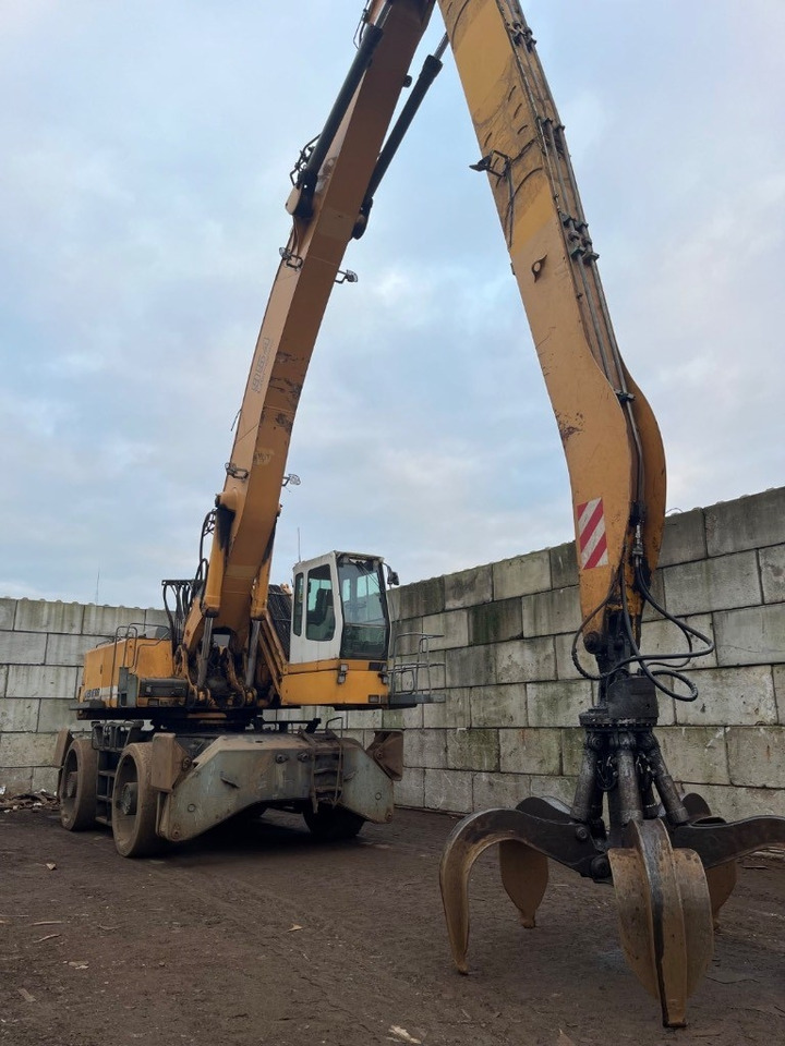Liebherr A 954 B HD - 944 - Manipulador de material: foto 1 Liebherr A 954 B HD - 944 - Manipulador de material: foto 1