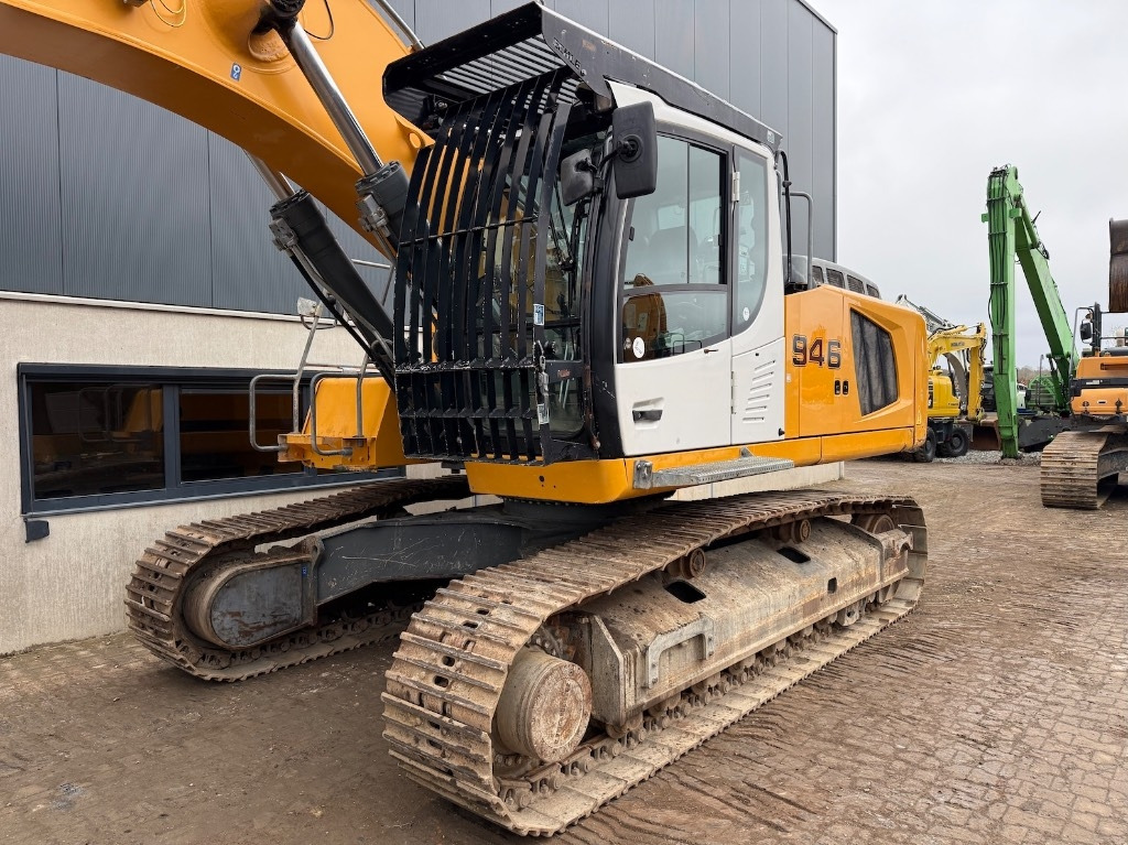 Liebherr R 946 LC - R946 - R946LC - R 938 - Escavadora de rastos: foto 2 Liebherr R 946 LC - R946 - R946LC - R 938 - Escavadora de rastos: foto 2