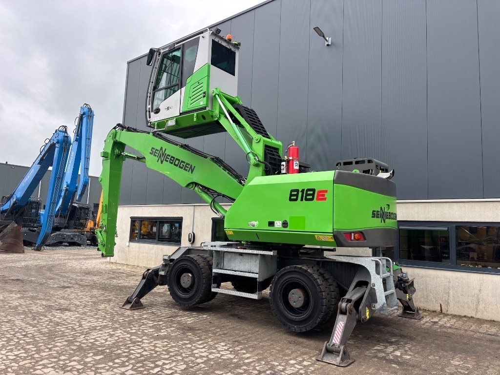 Sennebogen 818 E - 818 M - 818M - 818E XL - Manipulador de material: foto 3 Sennebogen 818 E - 818 M - 818M - 818E XL - Manipulador de material: foto 3