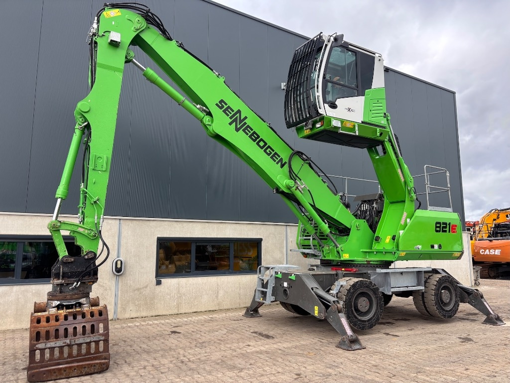 Sennebogen 821 M - 821 E - 821 ME - Manipulador de material: foto 1 Sennebogen 821 M - 821 E - 821 ME - Manipulador de material: foto 1