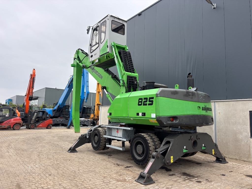 Sennebogen 825 - 825 M - 825MD - Manipulador de material: foto 4 Sennebogen 825 - 825 M - 825MD - Manipulador de material: foto 4