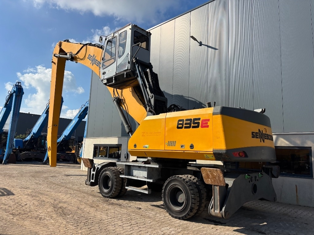 Sennebogen 835 - 835M - 835E - 835 E - Manipulador de material: foto 2 Sennebogen 835 - 835M - 835E - 835 E - Manipulador de material: foto 2