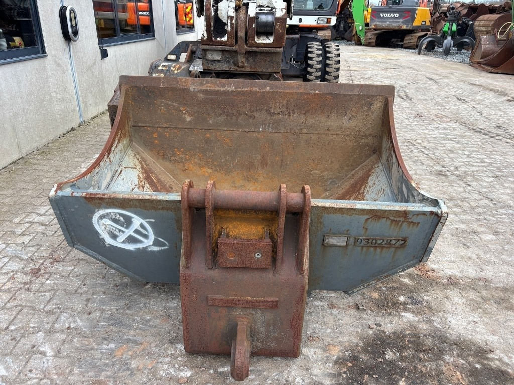 Escavadeira de rodas Volvo EW 210 D - EW210 - EW210D - EW 180 - EW 240: foto 12