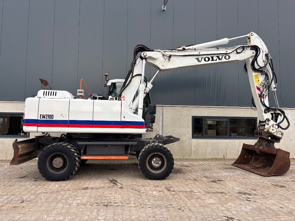 Escavadeira de rodas Volvo EW 210 D - EW210 - EW210D - EW 180 - EW 240: foto 8