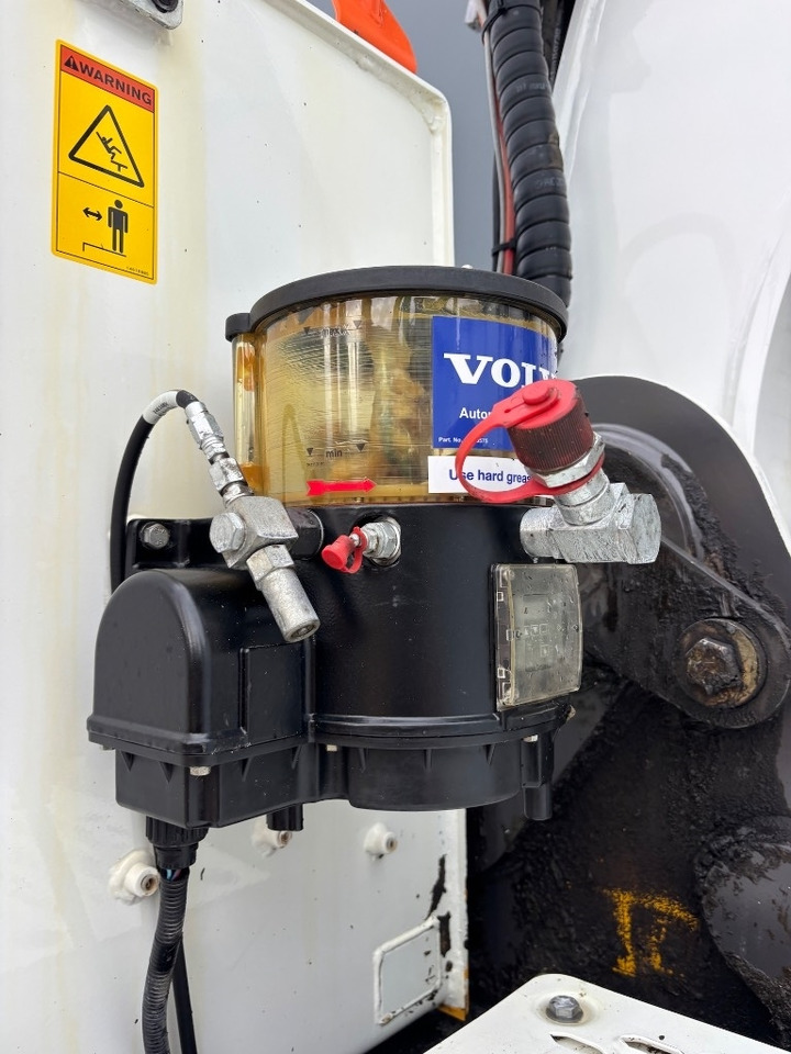 Escavadeira de rodas Volvo EW 210 D - EW210 - EW210D - EW 180 - EW 240: foto 48