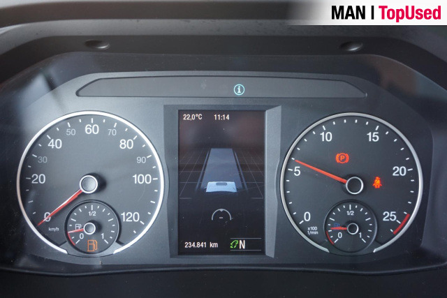 Fotografia de interior 4: Tractor MAN TGX 18.470 4x2 BL SA  / LED / 2 Tanks