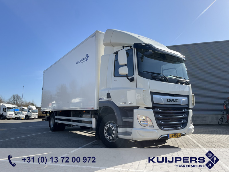 DAF CF 260 FA / 18 Ton / 67 dkm / Box / Laadklep / APK 07-25 - Caminhão furgão: foto 1 DAF CF 260 FA / 18 Ton / 67 dkm / Box / Laadklep / APK 07-25 - Caminhão furgão: foto 1