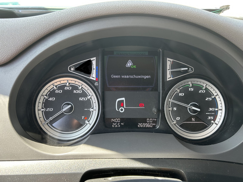 DAF CF 260 FA / Carrier Koeler - 30 gr / Chereau Frigobox / Laadklep 2000 kg - Caminhão frigorífico: foto 4 DAF CF 260 FA / Carrier Koeler - 30 gr / Chereau Frigobox / Laadklep 2000 kg - Caminhão frigorífico: foto 4