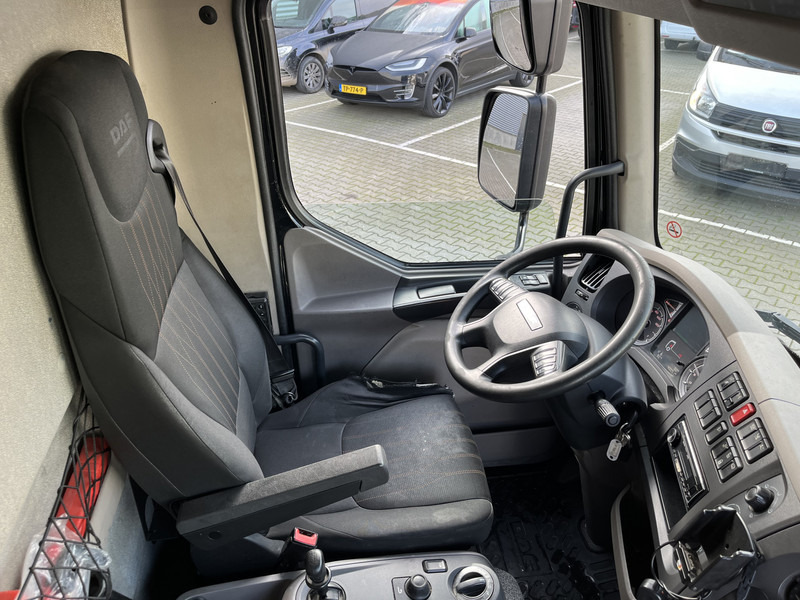 DAF LF 180 FA Euro 6 / 12 Ton / 400 dkm / Box / Laadklep - Caminhão furgão: foto 3 DAF LF 180 FA Euro 6 / 12 Ton / 400 dkm / Box / Laadklep - Caminhão furgão: foto 3