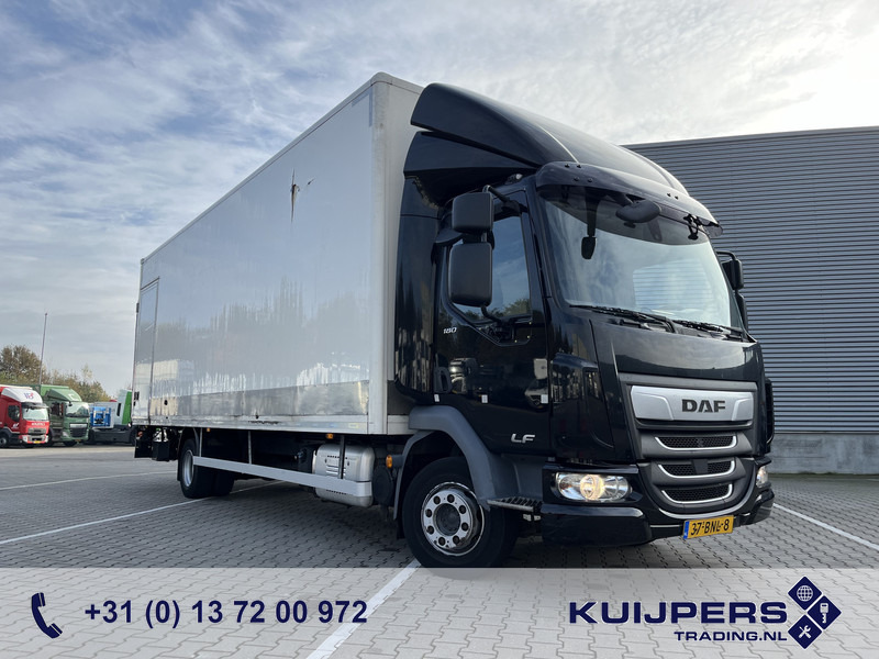 DAF LF 180 FA Euro 6 / 12 Ton / 400 dkm / Box / Laadklep - Caminhão furgão: foto 1 DAF LF 180 FA Euro 6 / 12 Ton / 400 dkm / Box / Laadklep - Caminhão furgão: foto 1