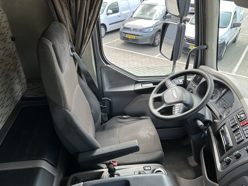 DAF LF 310 FA / Effer 175.2/3s Crane / 728 dkm / Flat Bed / APK TUV 10-25 - Caminhão grua: foto 3 DAF LF 310 FA / Effer 175.2/3s Crane / 728 dkm / Flat Bed / APK TUV 10-25 - Caminhão grua: foto 3