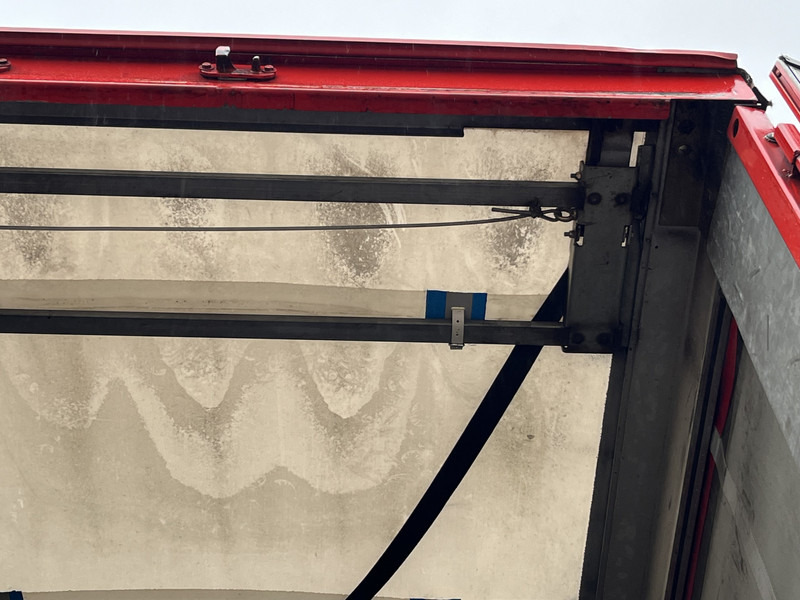 Fliegl SDS / Mega - Jumbo - Volume / Curtainside / 2 axle BPW / APK TUV 02-26 - Semi-reboque de lona: foto 4 Fliegl SDS / Mega - Jumbo - Volume / Curtainside / 2 axle BPW / APK TUV 02-26 - Semi-reboque de lona: foto 4