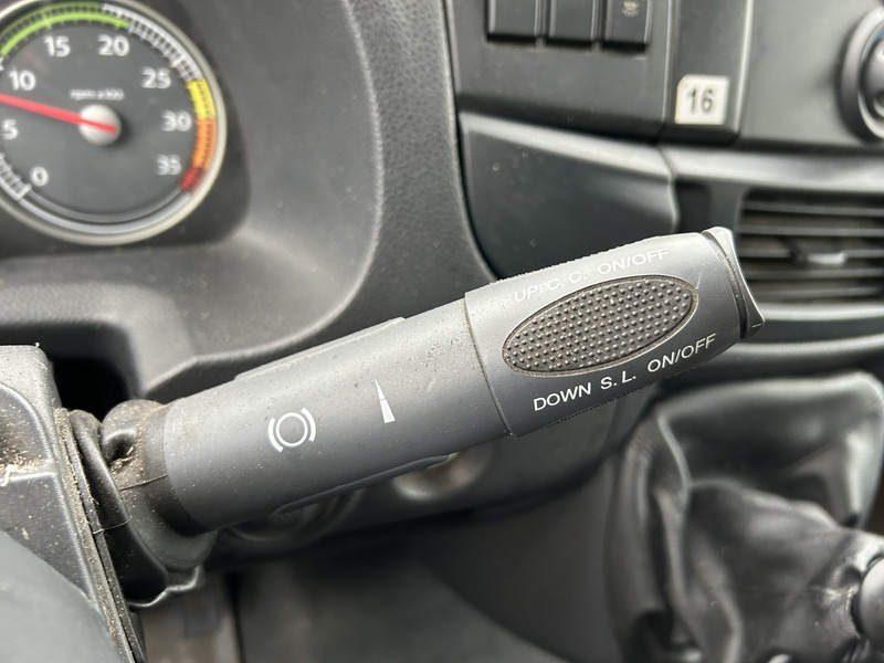 Iveco EuroCargo 180 / Motor Problem / Blad - Blad / Manual / Box / Loadlift - Caminhão furgão: foto 5 Iveco EuroCargo 180 / Motor Problem / Blad - Blad / Manual / Box / Loadlift - Caminhão furgão: foto 5