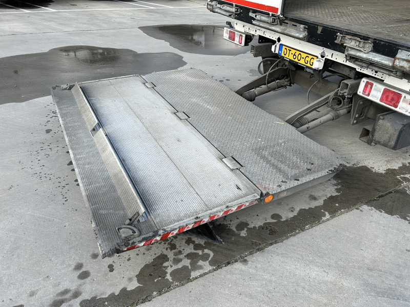 Krone Dry Liner / Box / Loadlift 2000 kg / Disk / APK TUV 11-26 - Semireboque furgão: foto 5 Krone Dry Liner / Box / Loadlift 2000 kg / Disk / APK TUV 11-26 - Semireboque furgão: foto 5