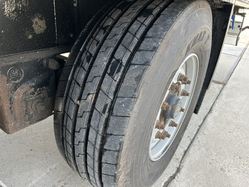 Locação de Krone DryLiner / Box Trailer / 3 Axle BPW Disk / APK TUV 12-25 Krone DryLiner / Box Trailer / 3 Axle BPW Disk / APK TUV 12-25: foto 10