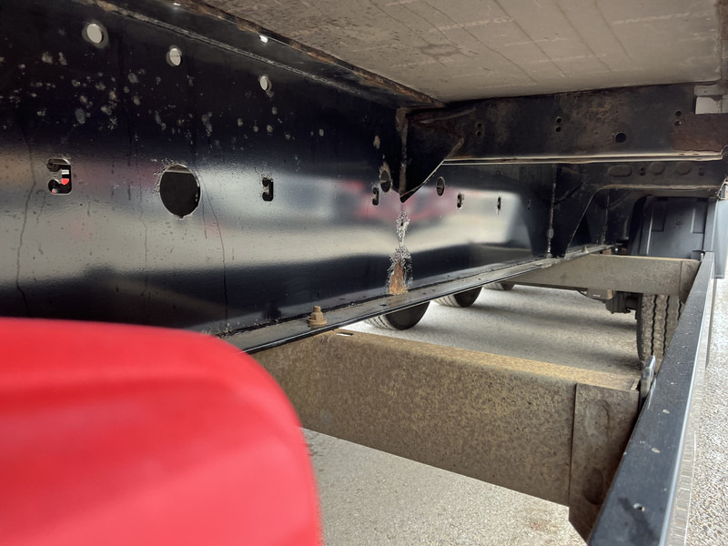 Locação de Krone DryLiner / Box Trailer / 3 Axle BPW Disk / APK TUV 12-25 Krone DryLiner / Box Trailer / 3 Axle BPW Disk / APK TUV 12-25: foto 11