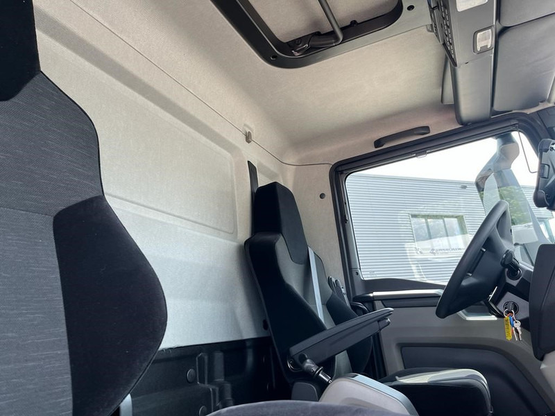 MAN TGM 18.250 / Carrier Koeler -30 gr / Chereau Frigobox / Laadklep / APK 06-26 - Caminhão frigorífico: foto 5 MAN TGM 18.250 / Carrier Koeler -30 gr / Chereau Frigobox / Laadklep / APK 06-26 - Caminhão frigorífico: foto 5
