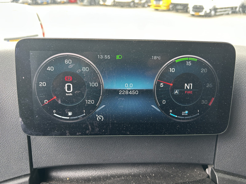 Mercedes-Benz Actros 2124 / Carrier Supra 850 -30 gr / Koeler / Laadklep / APK 03-26 - Caminhão frigorífico: foto 4 Mercedes-Benz Actros 2124 / Carrier Supra 850 -30 gr / Koeler / Laadklep / APK 03-26 - Caminhão frigorífico: foto 4