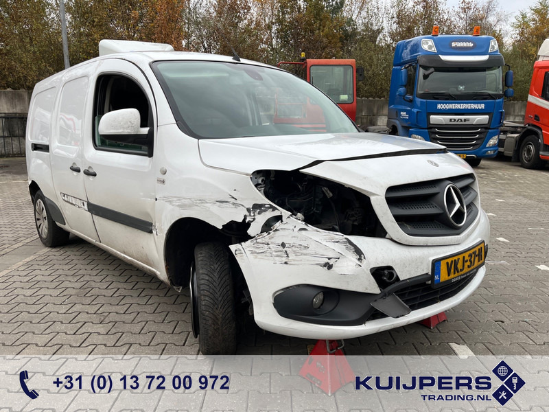 Mercedes-Benz Citan 109 CDI / Extra Lang / UNFALL / DAMAGE - Furgão compacto: foto 1 Mercedes-Benz Citan 109 CDI / Extra Lang / UNFALL / DAMAGE - Furgão compacto: foto 1