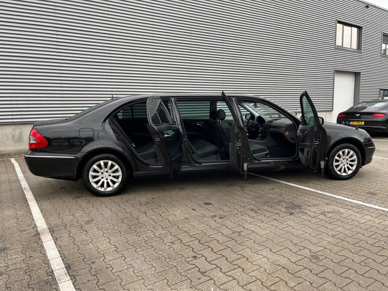 Mercedes-Benz E-Klasse / Limousine / 240 Avantgarde / 4-Matic / 8-pers / APK/TUV 09-2026 / - Sedã: foto 3 Mercedes-Benz E-Klasse / Limousine / 240 Avantgarde / 4-Matic / 8-pers / APK/TUV 09-2026 / - Sedã: foto 3