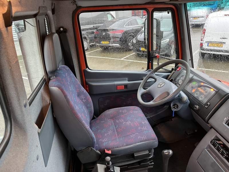 Mercedes-Benz Vario 612 D / Car - Machine Transporter 570 cm / Winch / Ramps / NL Truck - Caminhão transporte de veículos: foto 4 Mercedes-Benz Vario 612 D / Car - Machine Transporter 570 cm / Winch / Ramps / NL Truck - Caminhão transporte de veículos: foto 4