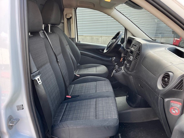Mercedes-Benz Vito 109 CDI Lang / Airco / Cruise / Trekhaak / APK 01-26 - Furgão compacto: foto 4 Mercedes-Benz Vito 109 CDI Lang / Airco / Cruise / Trekhaak / APK 01-26 - Furgão compacto: foto 4