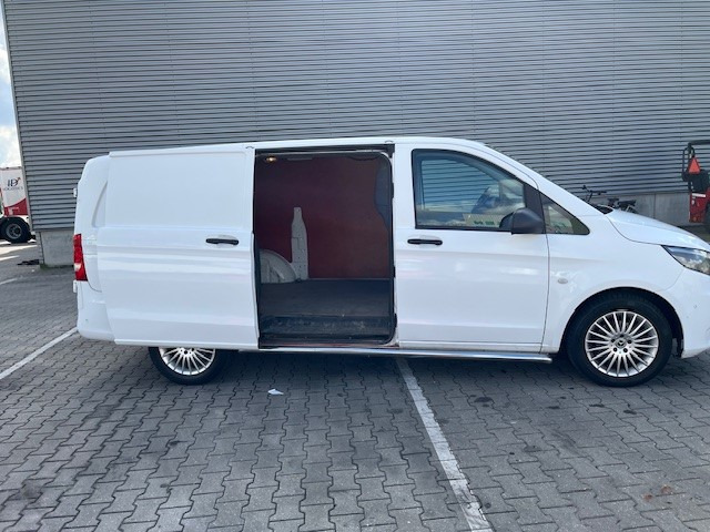 Mercedes-Benz Vito 109 CDI Lang / Airco / Cruise / Trekhaak / APK 01-26 - Furgão compacto: foto 3 Mercedes-Benz Vito 109 CDI Lang / Airco / Cruise / Trekhaak / APK 01-26 - Furgão compacto: foto 3