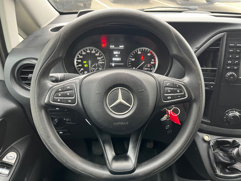 Mercedes-Benz Vito 111 CDI Lang / Business Professional Plus / / Imperial / Towbar / APK-TUV 11-25 - Furgão compacto: foto 5 Mercedes-Benz Vito 111 CDI Lang / Business Professional Plus / / Imperial / Towbar / APK-TUV 11-25 - Furgão compacto: foto 5